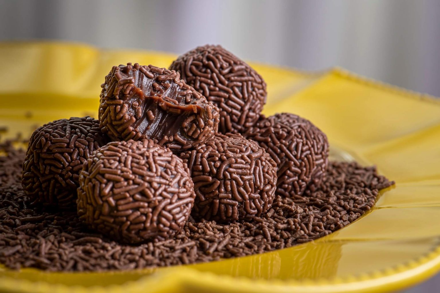 Como Fazer Um Brigadeiro De Panela Perfeito Confira Como Fazer Um Brigadeiro De Panela Perfeito Confira